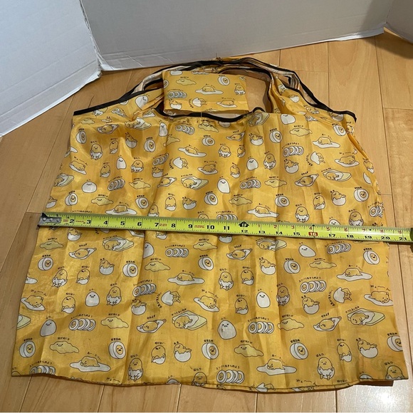 Sanrio gudetama large yellow packable tote - Picture 4 of 6